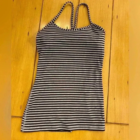 Lululemon Women’s Long Tank Top Racerback Straps Striped Black White 4 - Picture 1 of 11